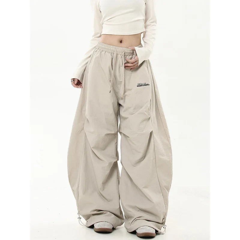 American retro hip-hop street work pants with a high-end feel, pleated umbrella, military workwear, high waisted drawstring pant